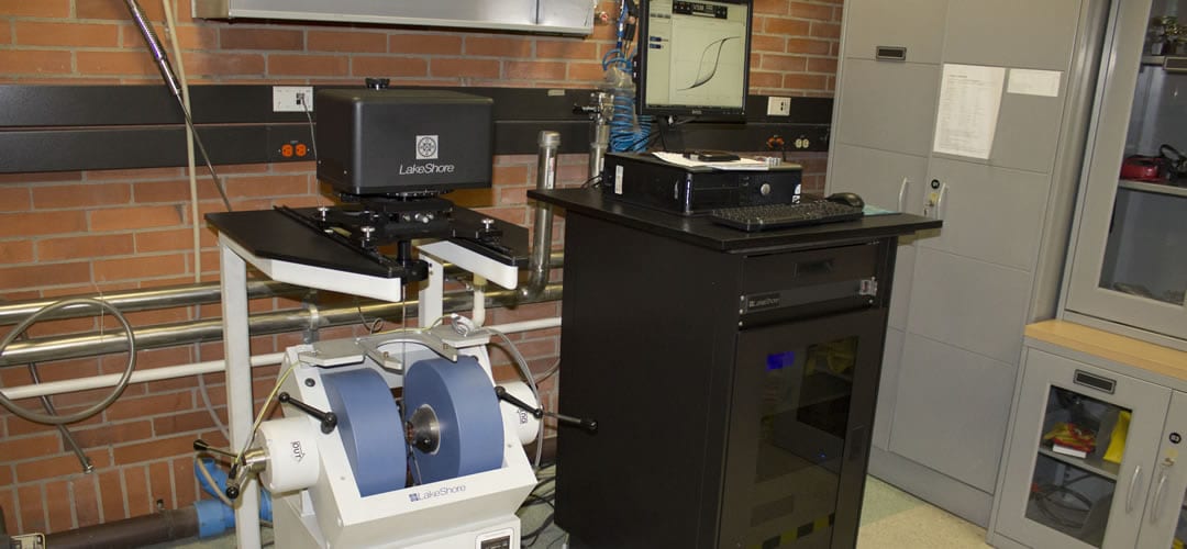 Vibrating Sample Magnetometer (VSM)